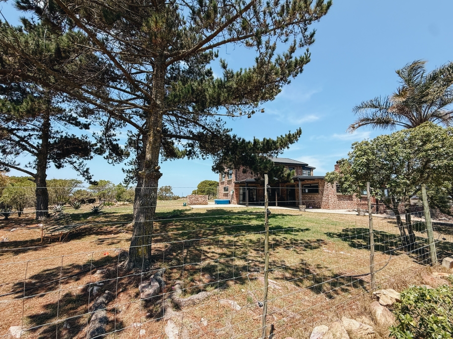 4 Bedroom Property for Sale in Aalwyndal Western Cape